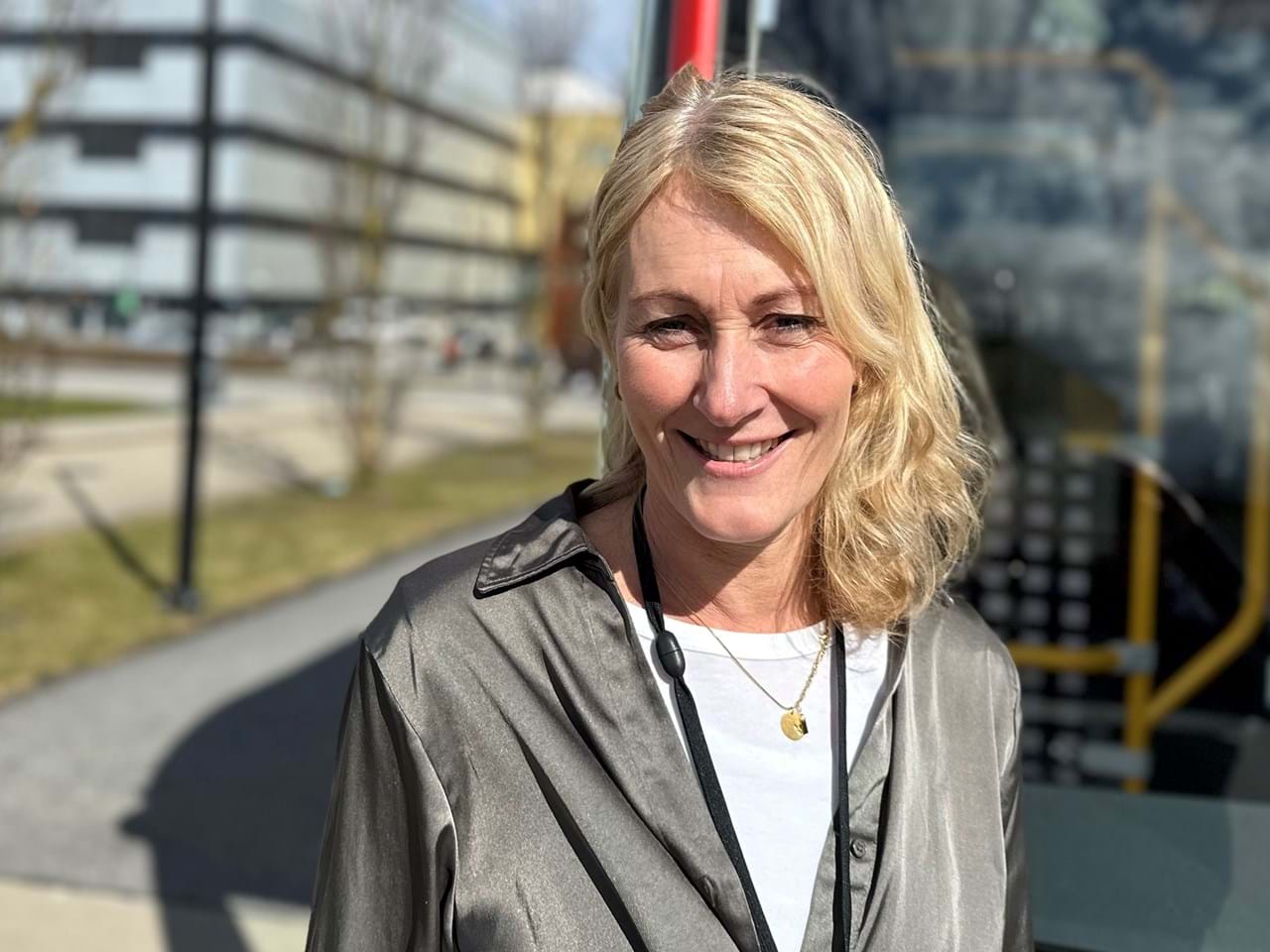 Buss til jobb: Anette Louise Børresen, hovedverneombud på Sykehuset Østfold.